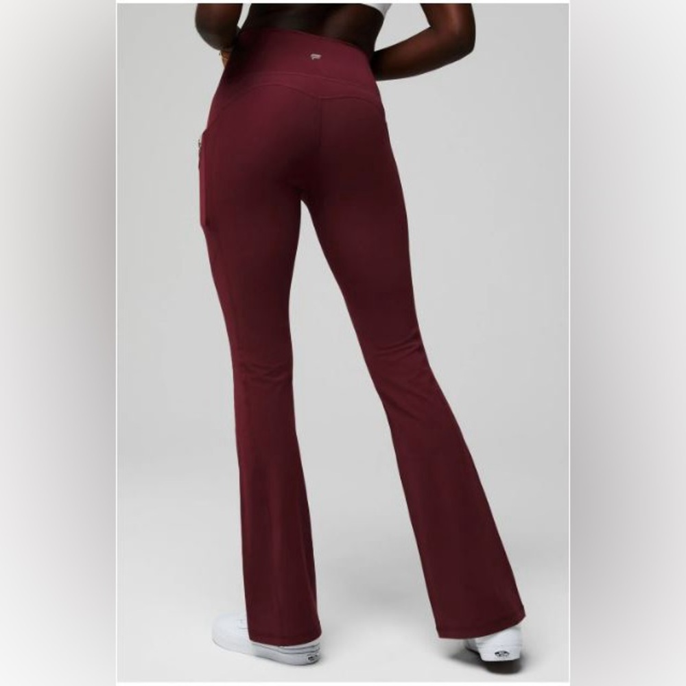 NWT- Fabletics Oasis Pureluxe HW Pocketed Kick Flare -MERLOT (32”) REG INSEAM - Picture 9 of 12